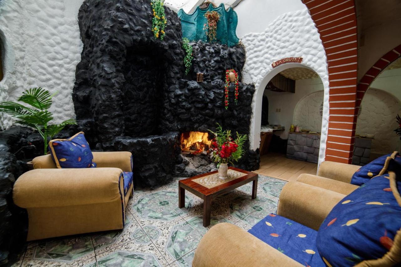 Carlos V Hotel Cuzco Kültér fotó